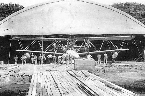 Lior� et Olivier LeO H-6